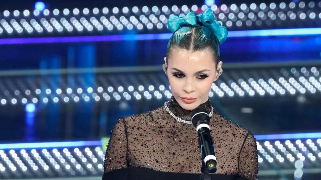 Close-up of Rose Villain performing at the Sanremo Music Festival 2025.